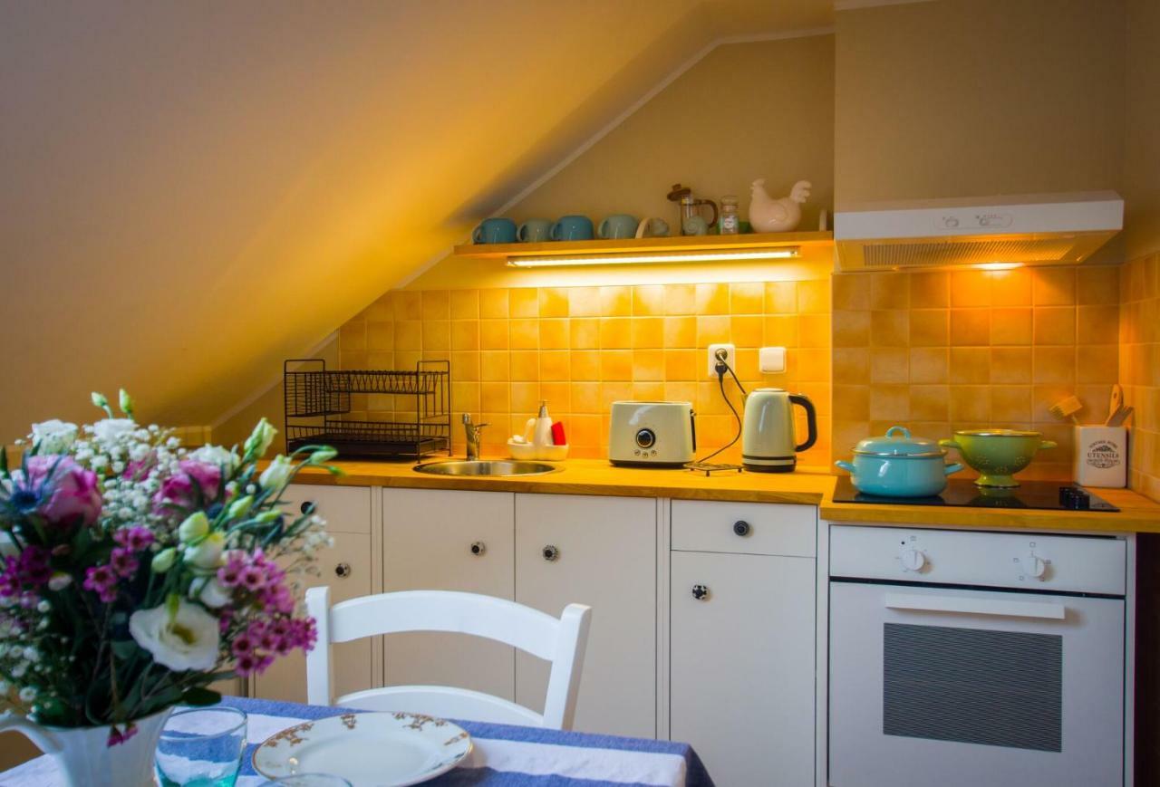 Apartman U Mluvicich Kamenu Stare Krecany Exterior photo